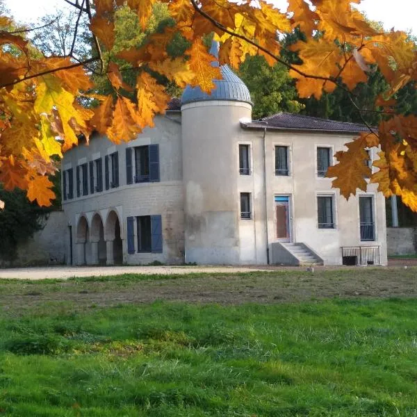 Lodge Hôtel de Sommedieue Verdun, hotel in Sommedieue