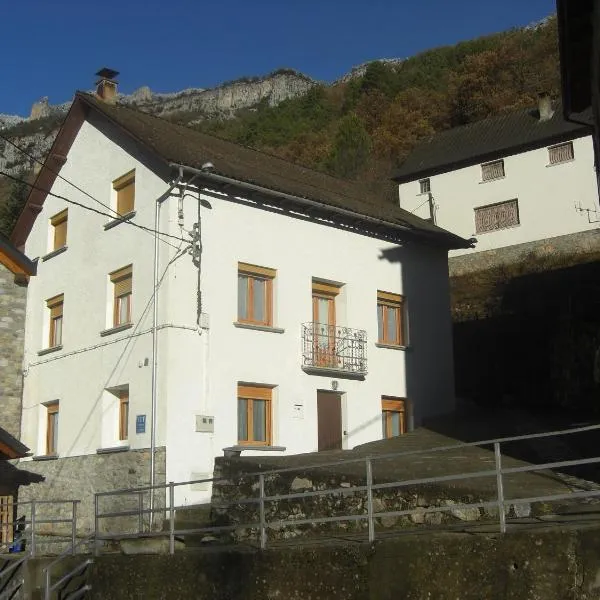 Vivienda Lanzón, hotel v destinaci Salinas de Bielsa