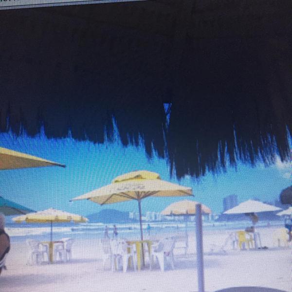 50 m da praia no Guaruja
