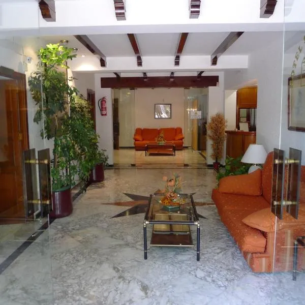 Hotel Santa María, khách sạn ở Palos de la Frontera