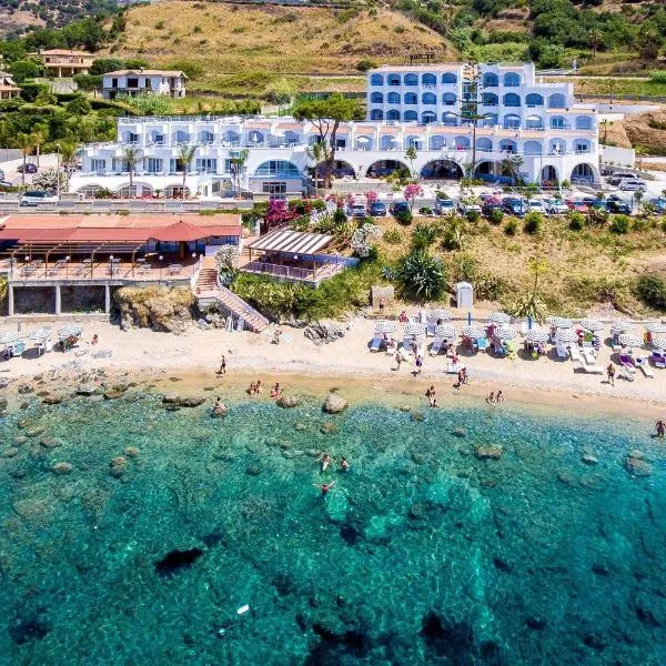 Hotel Ferretti, ξενοδοχείο σε Maierà