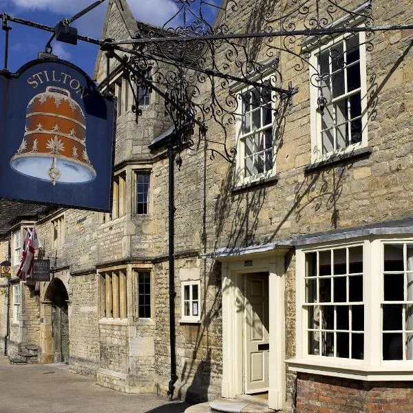 The Bell Inn, Stilton, Cambridgeshire - part of The Coaching Inn Group, hotel v destinaci Peterborough