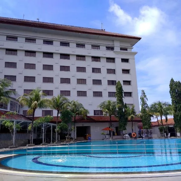 The Sunan Hotel Solo, hotel em Lawean