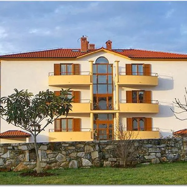 Apartments Ana Wellness S, hotel v Rovinji