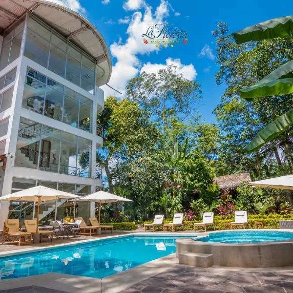 La Floresta Tarapoto Hostal, hotel v destinaci Tarapoto