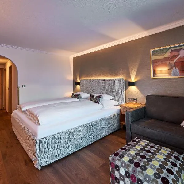 Hotel Garni Edelweiss, hotel v destinaci Lech am Arlberg