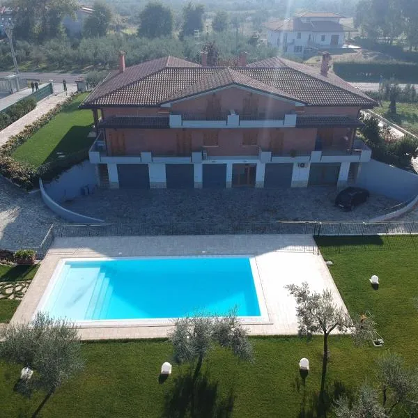 Villa Emilia, hotel Fossacesiában