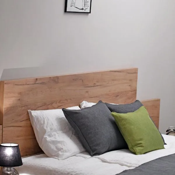 VATUS Apartmanház Vác, hotel em Vác