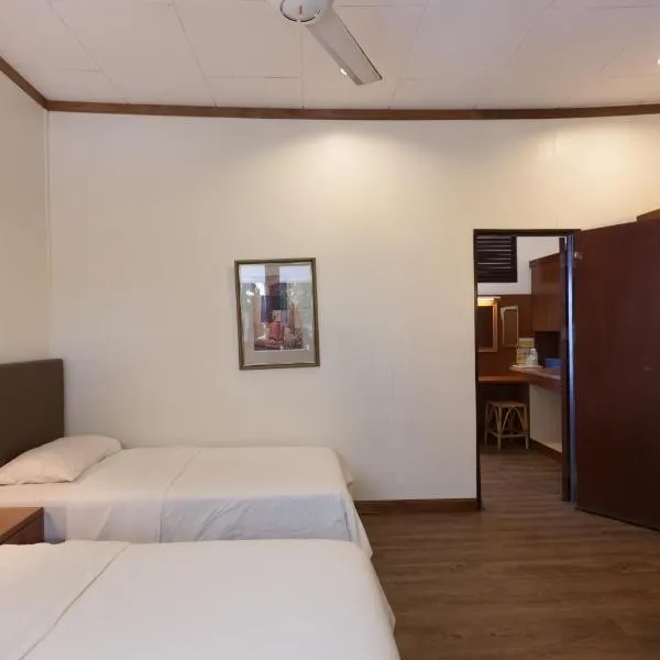 Tuna Bay Island Resort, ξενοδοχείο στο Perhentian Island