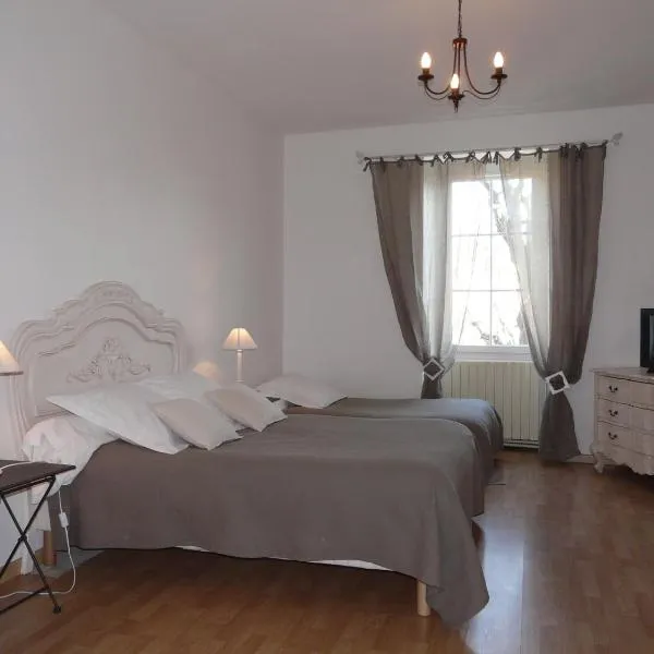 Hôtel Le Globe, hotel em Marsanne