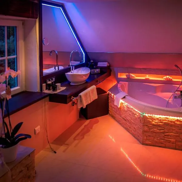 Gästezimmer Im Haus Am Wald, hotel v destinaci Freudenstadt