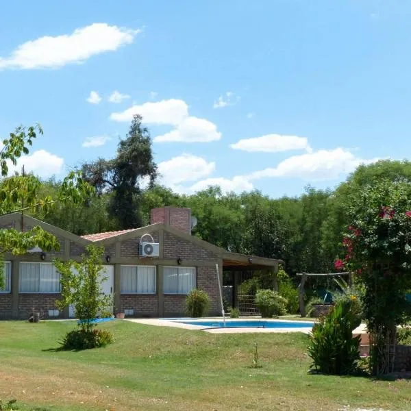 Cabañas La Rosita, hotel din San Agustín de Valle Fértil