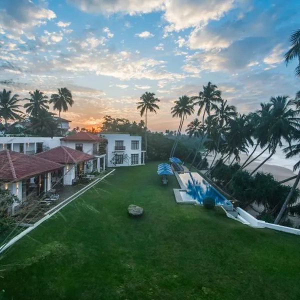 Kumu Beach, hotel in Balapitiya