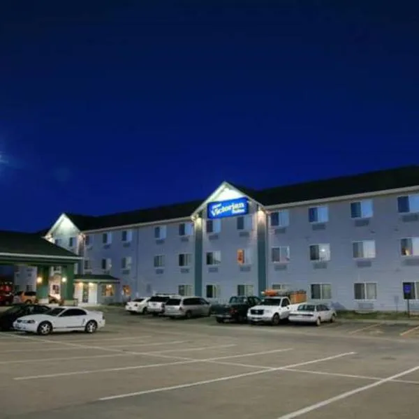 New Victorian Inn & Suites Lincoln、Waltonのホテル