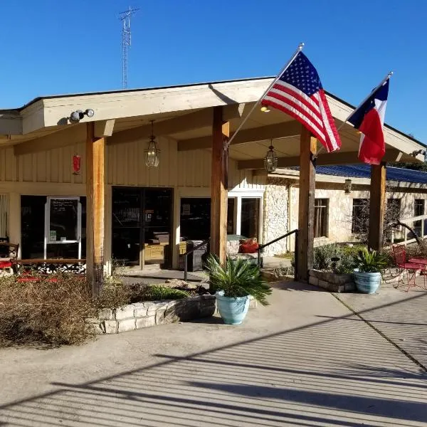 The Lodge at Cypress Falls, hotel di Wimberley