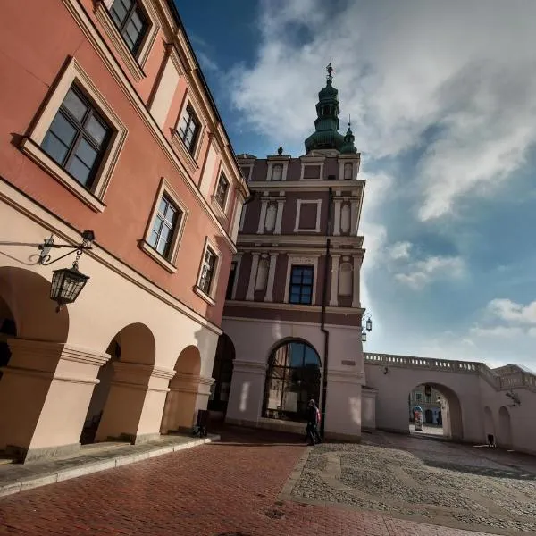 Hotel Zamojski, отель в Замосце