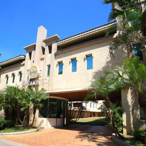 Spring Hotel, hotel a Taichung