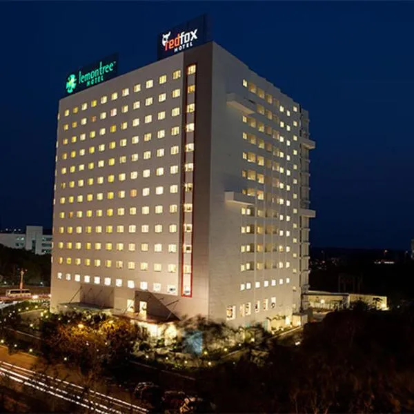 Red Fox Hotel, Hitech city, Hyderabad、Gundipetのホテル