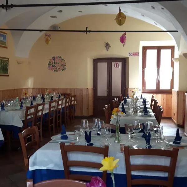 Trattoria Bar Pace, hotel v destinácii Re