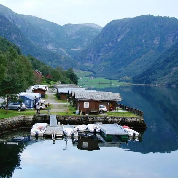 Nesheim Hytter & Camping, hotel di Høyanger