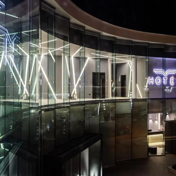 Albes Hotel, hotel v destinaci Fier