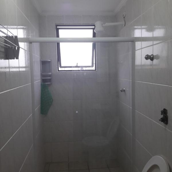 BIWA Condomínio cm Piscina, 1garagem, WI-FI 300 Mega, Central de vigilância remota , Centro do Guarujá, próximo à Praia da Enseada e próx do Comércio, horários check-in e check-out flexíveis - Foto 3
