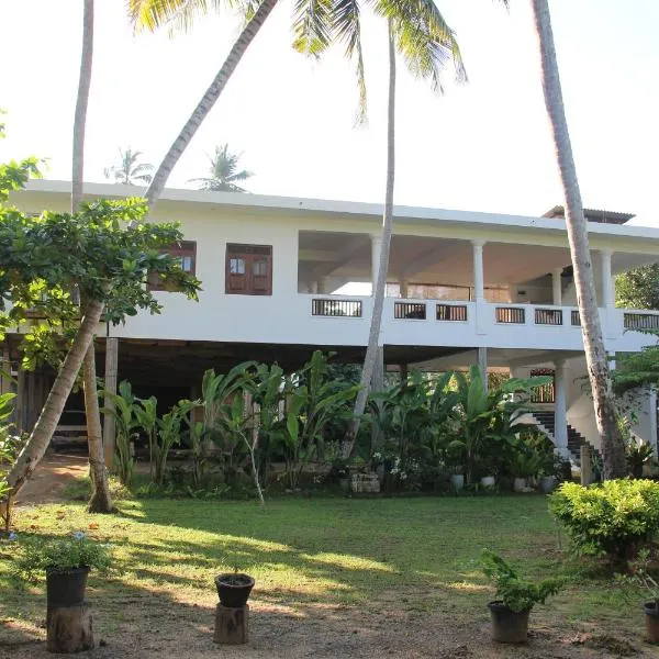 Hotel Indigo, hotelli kohteessa Unawatuna