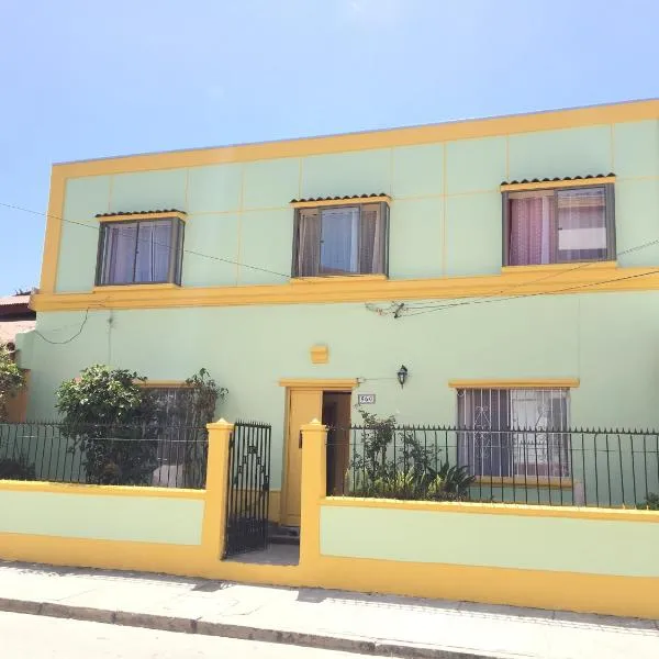 Hostal Luna del Mar, hotel in La Serena