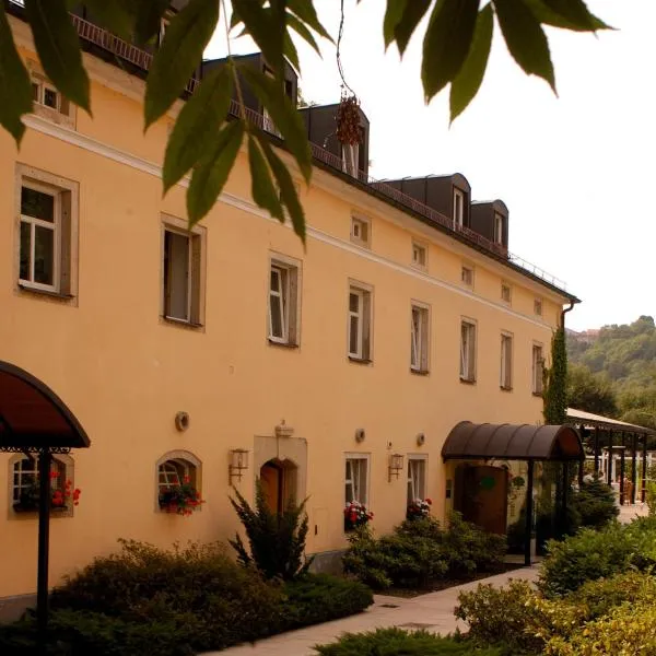 Landhaus Lockwitzgrund, hotel u gradu Hajdenau