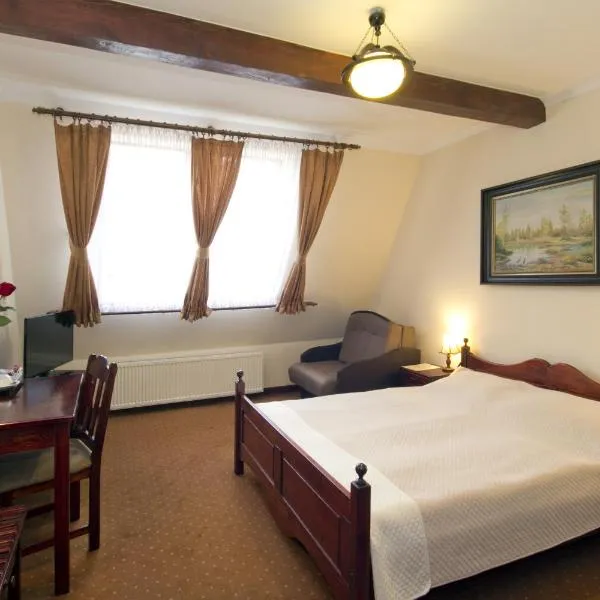 Hotel Retman, hotel Toruni