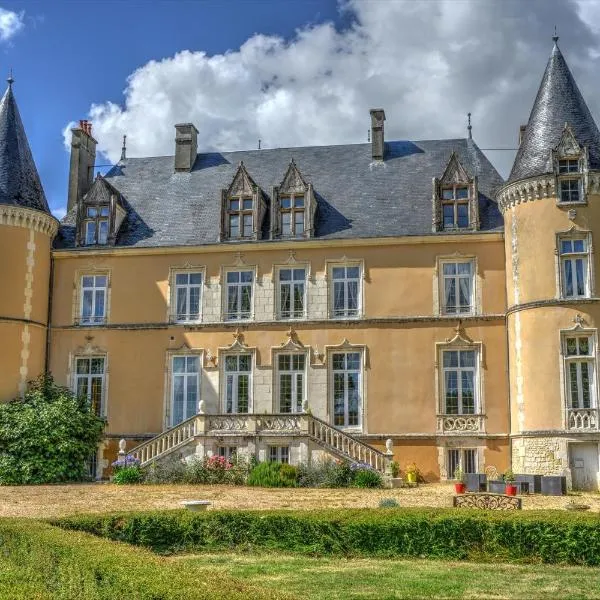 Château De Blavou Normandie, hotel v destinaci Saint-Denis-sur-Huisne