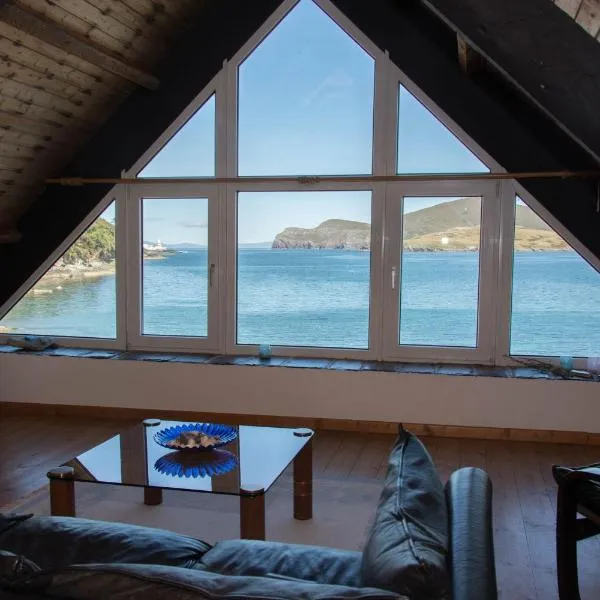 Boat House on the Beach, hotel din Valentia Island