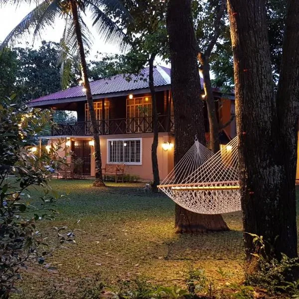 Stay Amare Villa Maria 1, hotel di Bacolod