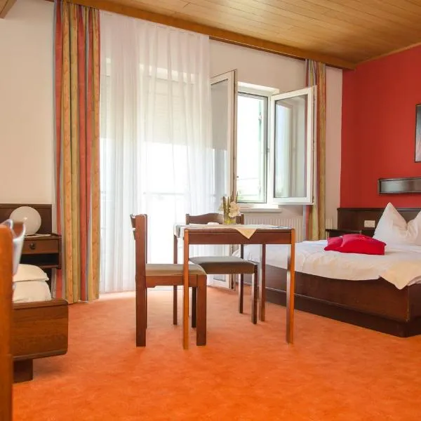 Gästehaus Schmidt, hotel in Podersdorf am See