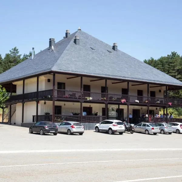 Complejo O Piñeiral A Fonsagrada, hotel di Fonsagrada