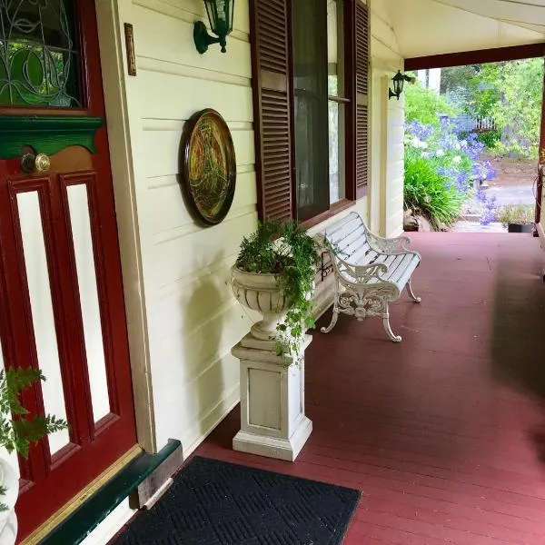 The Chalet Guesthouse And Studio, hótel í Medlow Bath