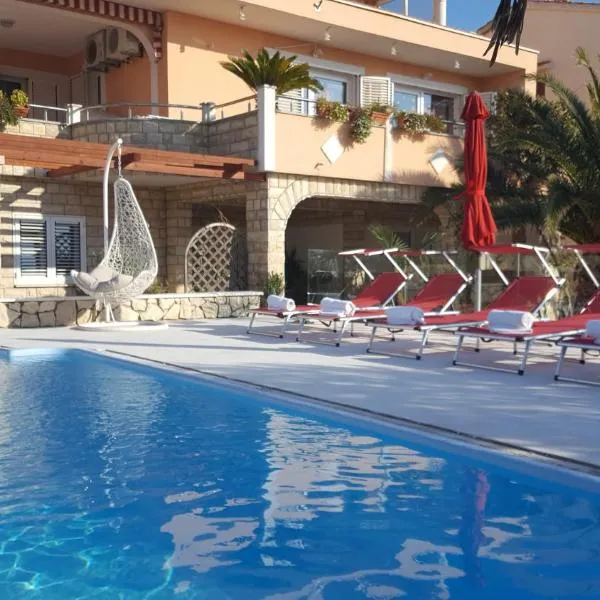 Villa Mateja, Hotel in Novalja