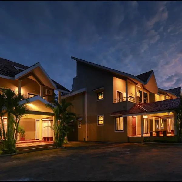 TreeHouse Blue Hotel & Villas, hotel v destinaci Colva