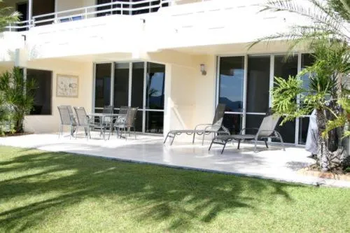 Lagoon Beachfront Lodge 005 on Hamilton Island by HamoRent, hotel in Hamilton Island