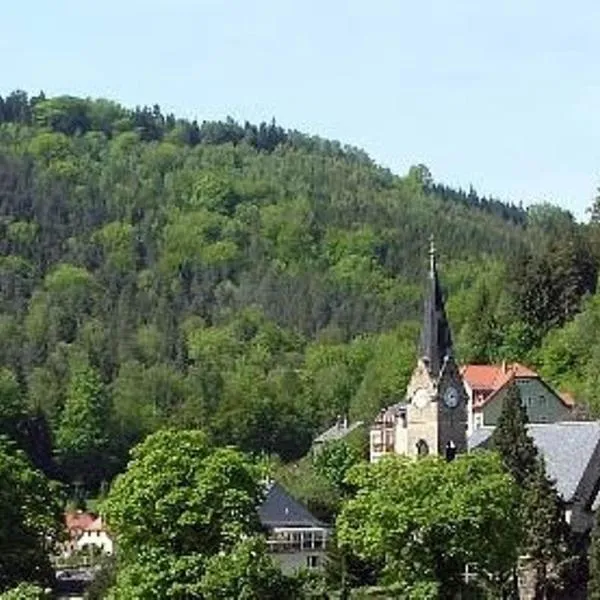 Ferienwohnung Villa AusZeit, hotel v destinaci Königstein an der Elbe