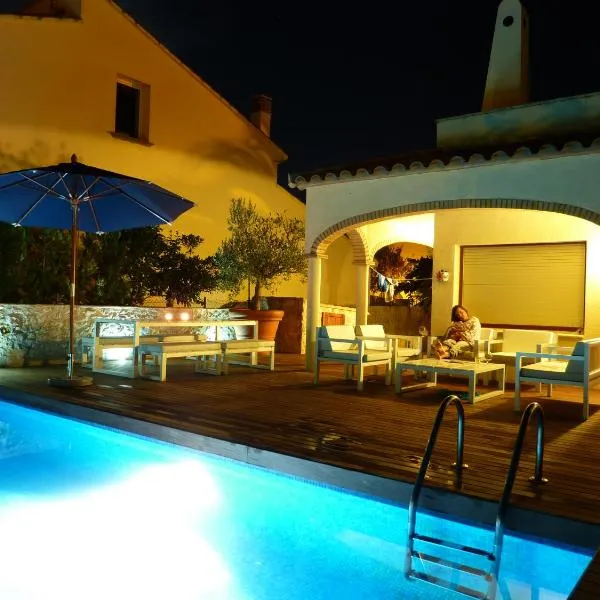 Villa Mas Sopes, hotel in Sant Pere Pescador
