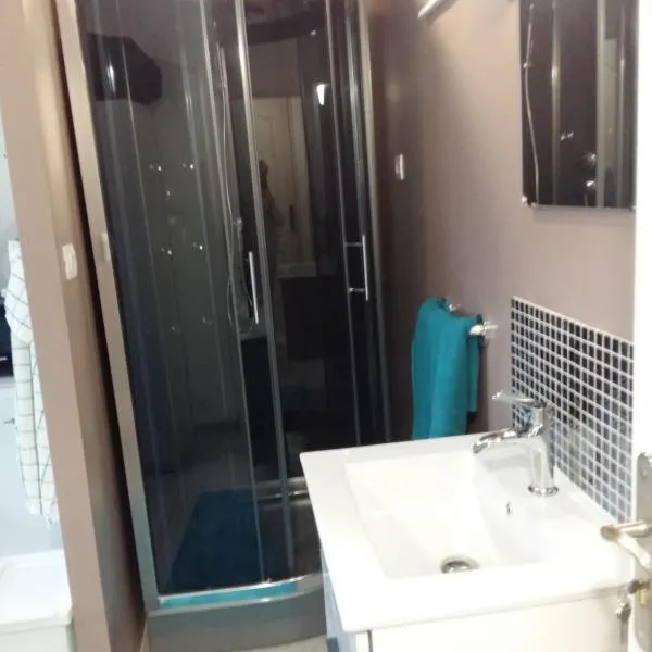 Private Studio Brussels Airport, hotel em Bruxelas
