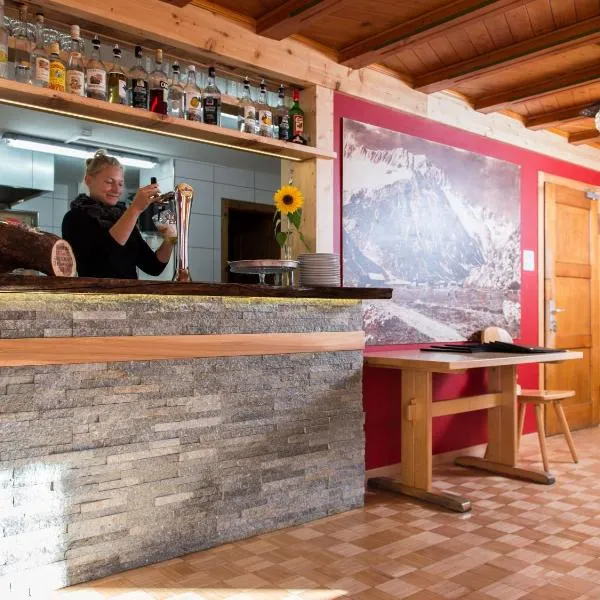 Gasthaus Göscheneralp, hotel in Göschenen