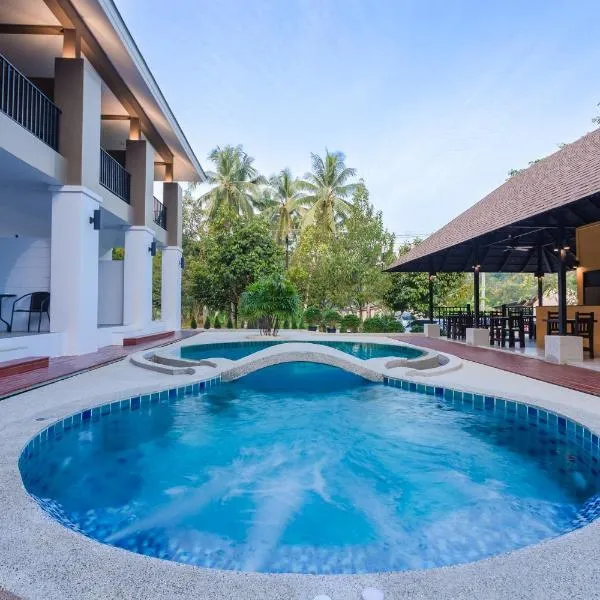 The Retreat Khaolak Resort - SHA Extra Plus, hôtel à Khao Lak