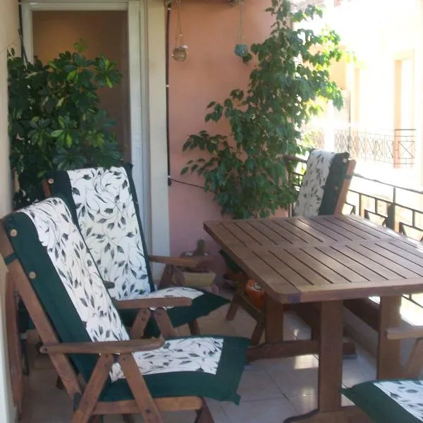 Quiet spacious apartment in Nafplio, hotel en Nauplia