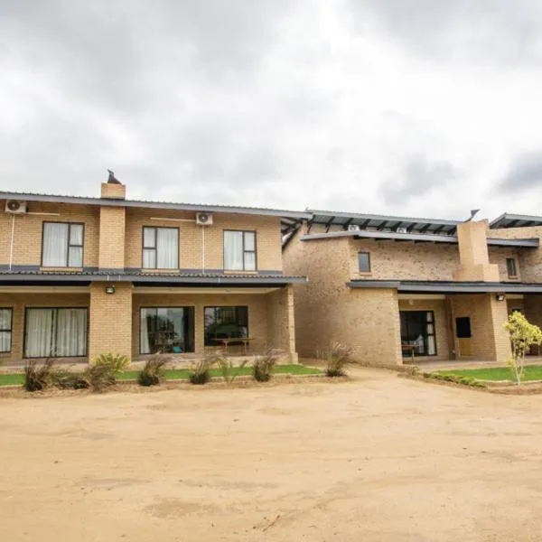 Hoyohoyo Acorns Lodge, hotel in Bosbokrand