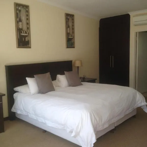The Lazy Grape Guest Lodge & Spa, hotel a Benoni