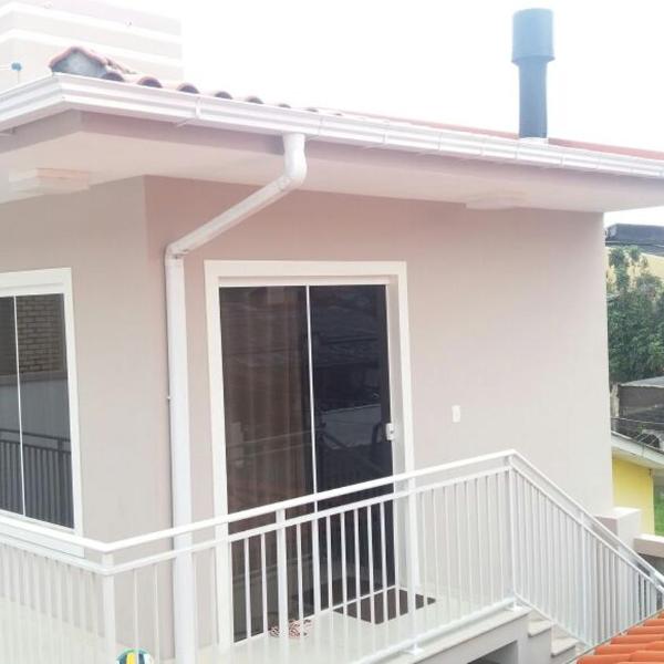 Apartamento - Praia da Armação do Pântano do Sul - Ar Condicionado