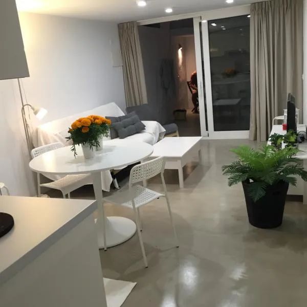 Apartamento Playa Encantador, hotel i Puerto del Carmen