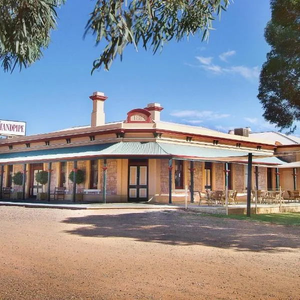 Standpipe Golf Motor Inn, hótel í Port Augusta